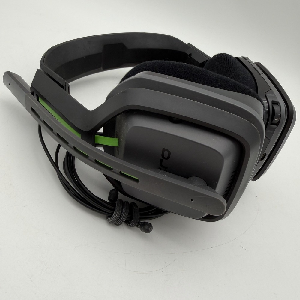 Astro A20 Wireless Gaming Headset - Black/Green W/ Transmitter Box - Picture 3 of 6